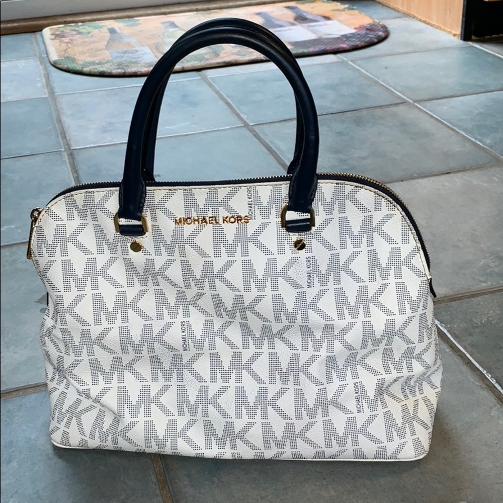 Michael Kors Cindy large dome satchel